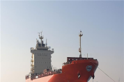 현대미포조선, 국내 첫 자율운항 실증선박 건조…명명식 열어