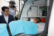 민주, '이재명 병원 이송날' 영장에 격앙…체포안 표결 주목